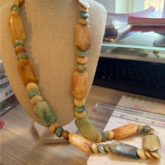 Handcrafted Multicolor Beaded Necklace - Picture 1 of 6